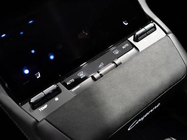 Porsche Cayenne E4 S Coupé Electric — photo 36