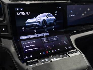 Porsche Cayenne E4 S Coupé Electric — photo 37