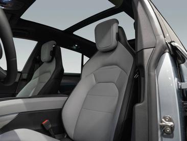 Porsche Cayenne E4 S Electric — photo 15