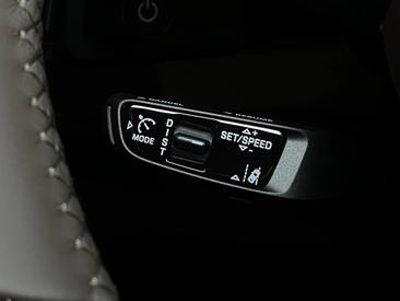 Porsche Cayenne E4 S Electric — photo 20