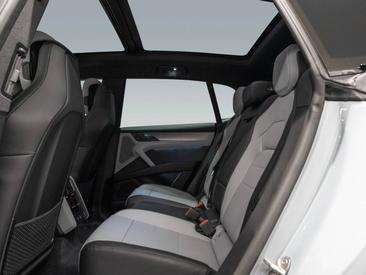 Porsche Cayenne E4 S Electric — photo 17