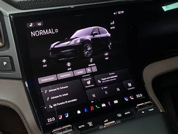 Porsche Cayenne E4 S Electric — photo 21
