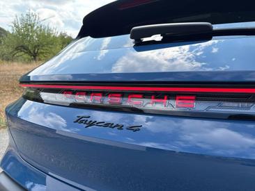 Porsche Taycan ph2 4 Cross Turismo — photo 14