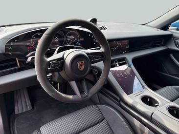 Porsche Taycan ph2 4 Cross Turismo — photo 18