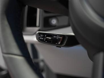Porsche Cayenne E4 S Electric — photo 24