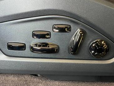 Porsche Cayenne E4 S Electric — photo 29