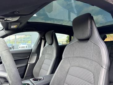 Porsche Taycan ph2 4 Cross Turismo — photo 24
