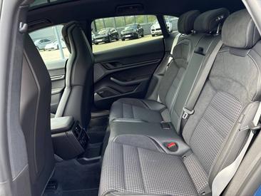 Porsche Taycan ph2 4 Cross Turismo — photo 25