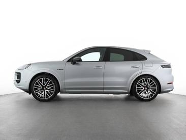 Porsche Cayenne III E-Hybrid Coupé Black Edition — photo 2