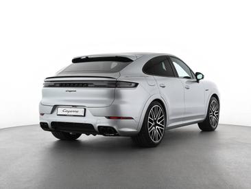 Porsche Cayenne III E-Hybrid Coupé Black Edition — photo 4