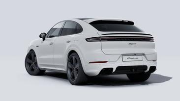 Porsche Cayenne III E-Hybrid Coupé Black Edition — photo 4