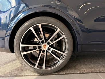 Porsche Cayenne III Black Edition — photo 11