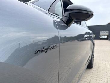 Porsche Cayenne III E-Hybrid Black Edition — photo 8