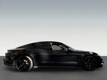Porsche Taycan ph2 4 Black Edition — photo 6