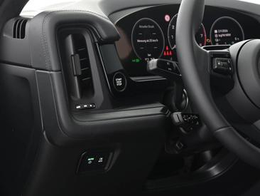Porsche Cayenne III E-Hybrid Coupé Black Edition — photo 15