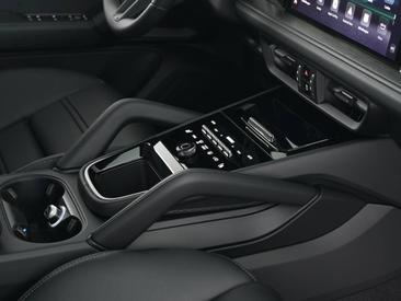 Porsche Cayenne III E-Hybrid Coupé Black Edition — photo 16