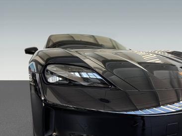 Porsche Taycan ph2 4 Black Edition — photo 9