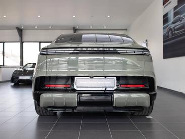 Porsche Cayenne E4 S Coupé Electric — photo 5