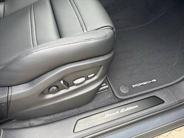 Porsche Cayenne III E-Hybrid Black Edition — photo 19