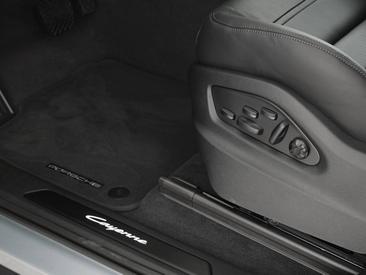 Porsche Cayenne III E-Hybrid Coupé Black Edition — photo 26