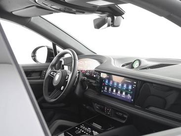 Porsche Cayenne III E-Hybrid Coupé Black Edition — photo 27