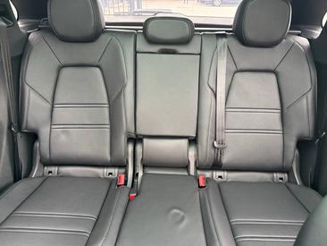 Porsche Cayenne III E-Hybrid Black Edition — photo 26