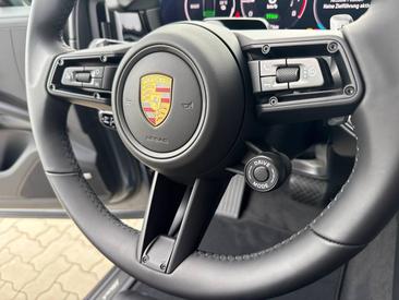 Porsche Cayenne III E-Hybrid Black Edition — photo 29