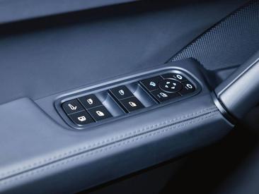 Porsche Cayenne III S E-Hybrid Black Edition — photo 22