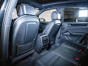 Porsche Cayenne III S E-Hybrid Black Edition — photo 24