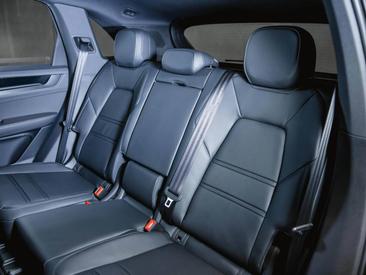 Porsche Cayenne III S E-Hybrid Black Edition — photo 25