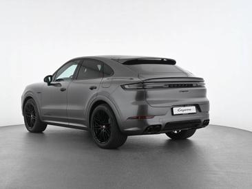 Porsche Cayenne III E-Hybrid Coupé Black Edition — photo 3