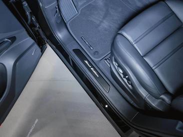 Porsche Cayenne III S E-Hybrid Black Edition — photo 26