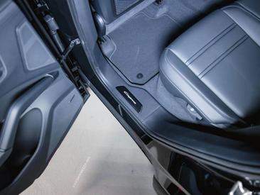 Porsche Cayenne III S E-Hybrid Black Edition — photo 28