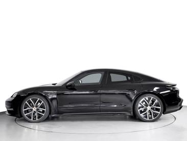 Porsche Taycan ph2 4 Black Edition — photo 2