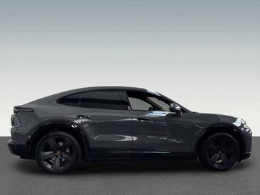 Porsche Cayenne E4 Coupé Electric — photo 6