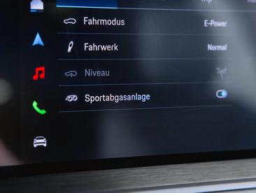 Porsche Cayenne III S E-Hybrid Black Edition — photo 42