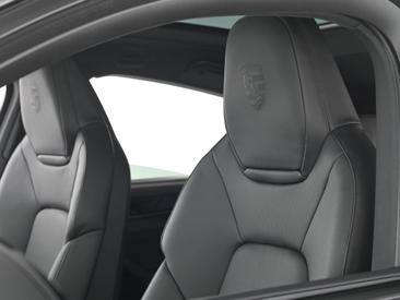 Porsche Cayenne III E-Hybrid Coupé Black Edition — photo 18