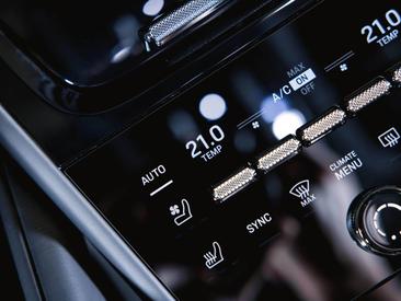 Porsche Cayenne III S E-Hybrid Black Edition — photo 43