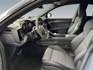 Porsche Cayenne E4 Coupé Electric — photo 11
