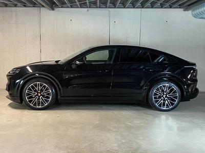 Porsche Cayenne E4 Coupé Electric