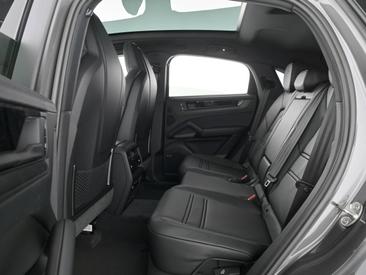 Porsche Cayenne III E-Hybrid Coupé Black Edition — photo 19