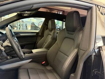 Porsche Cayenne E4 S Coupé Electric — photo 13