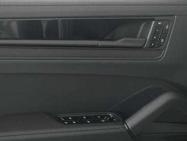 Porsche Cayenne III E-Hybrid Coupé Black Edition — photo 23