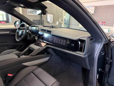 Porsche Cayenne E4 S Coupé Electric — photo 15