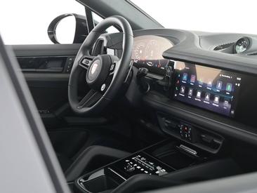 Porsche Cayenne III E-Hybrid Coupé Black Edition — photo 25