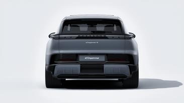 Porsche Cayenne E4 S Electric — photo 7