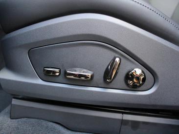 Porsche Cayenne E4 S Coupé Electric — photo 21