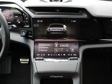 Porsche Cayenne E4 S Coupé Electric — photo 22
