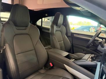 Porsche Cayenne E4 S Coupé Electric — photo 16