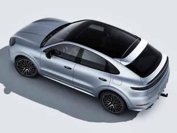 Porsche Cayenne III E-Hybrid Coupé Black Edition — photo 6